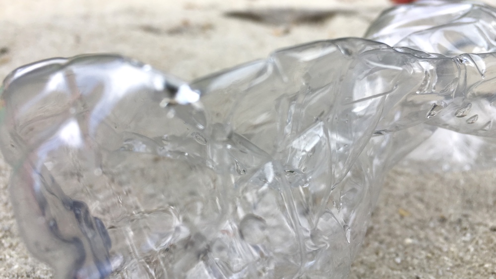 Can we Turn Greenhouse Gases into Water Bottles?